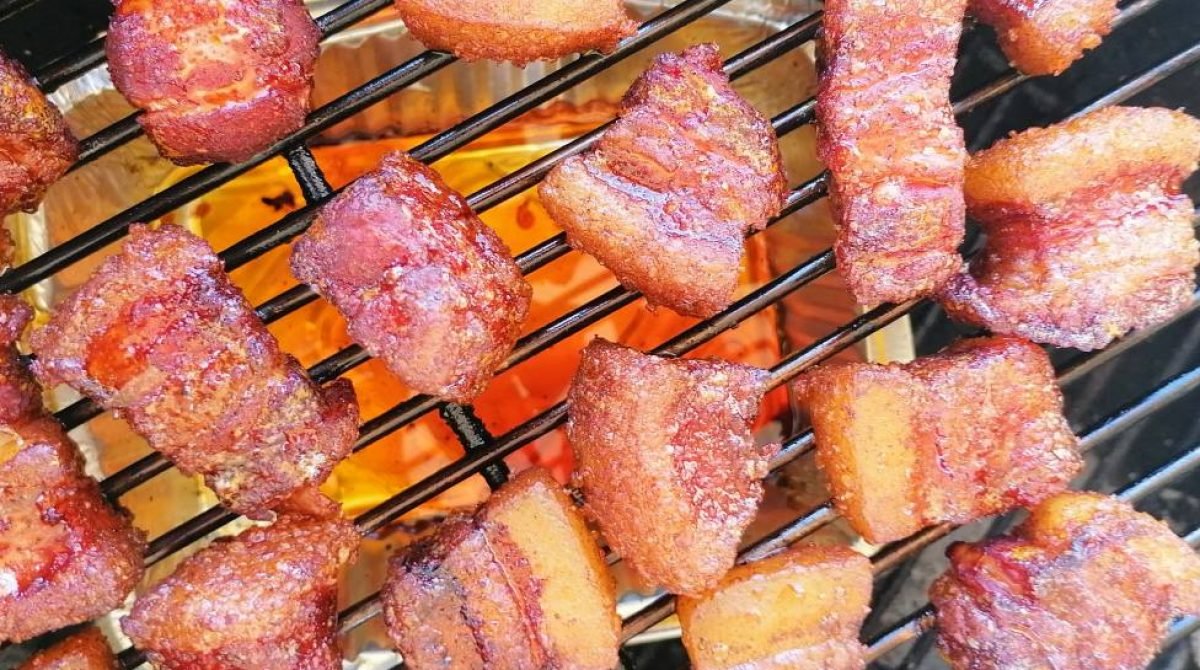 Pork Belly Burnt ends: la ricetta delle caramelle di pancetta al BBQ