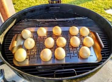 Smoked Deviled Eggs: la ricetta americana per le uova alla diavola affumicate