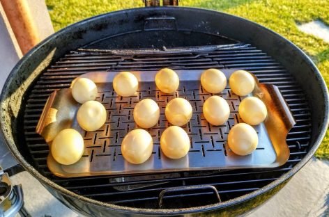 Smoked Deviled Eggs: la ricetta americana per le uova alla diavola affumicate